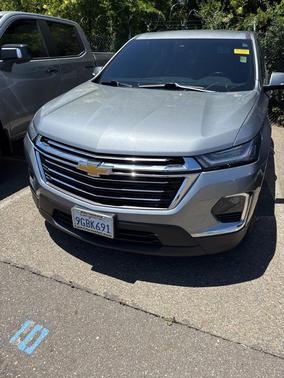 Sterling Gray Metallic 2023 Chevrolet Traverse LT Cloth