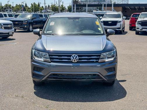 Platinum Gray Metallic 2020 Volkswagen Tiguan 2.0T S
