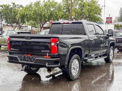 Black 2022 Chevrolet Silverado 2500 High Country
