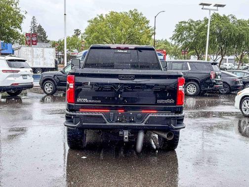 Black 2022 Chevrolet Silverado 2500 High Country