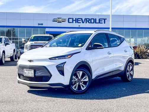 Summit White 2023 Chevrolet Bolt EUV LT