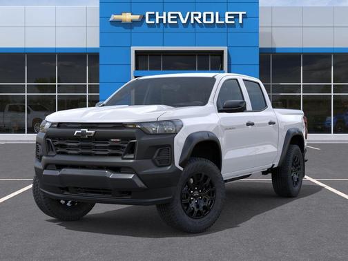Summit White 2026 Chevrolet Colorado Trail Boss
