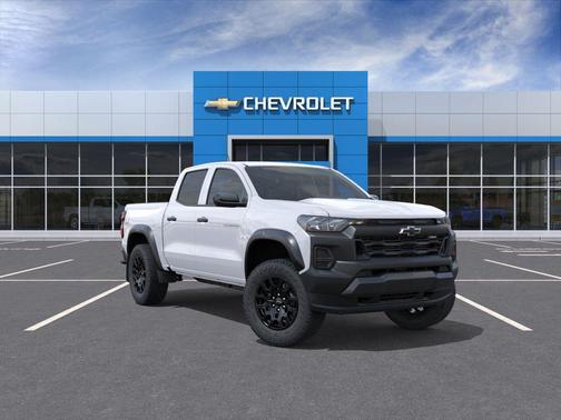 Summit White 2026 Chevrolet Colorado Trail Boss