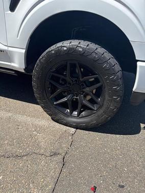 Oxford White 2021 Ford F-150 Lariat