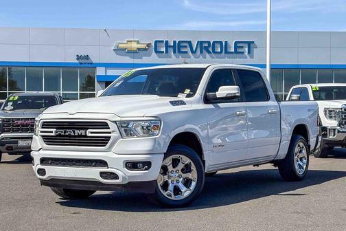 Bright White Clearcoat 2021 RAM 1500 Big Horn
