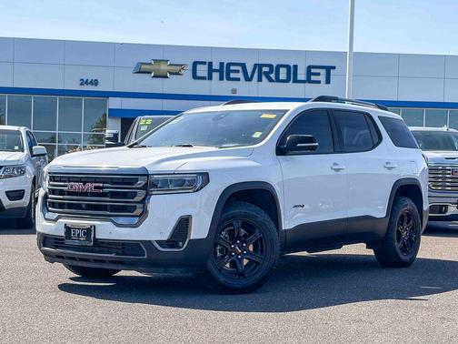 Summit White 2021 GMC Acadia AT4
