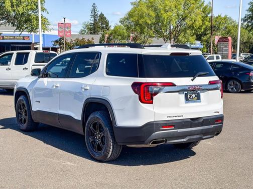 2021 GMC Acadia AT4