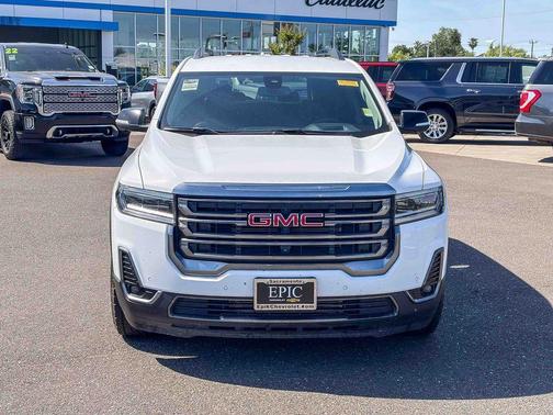 Summit White 2021 GMC Acadia AT4