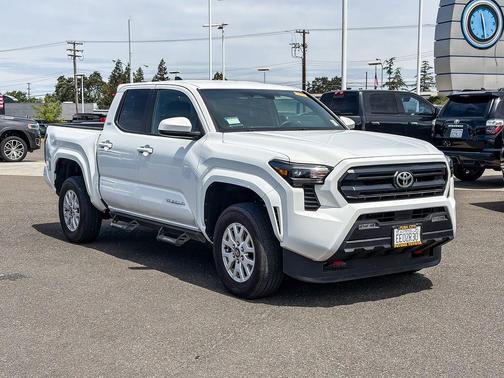 Ice 2025 Toyota Tacoma SR5