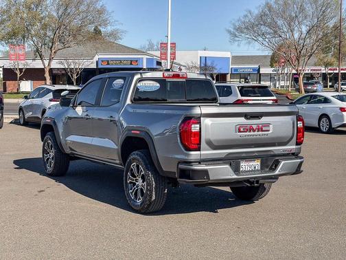 Sterling 2023 GMC Canyon AT4