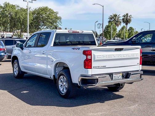 Summit White 2023 Chevrolet Silverado 1500 LT