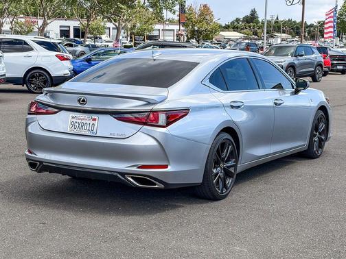 Iridium 2023 Lexus ES 350 F Sport