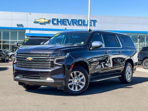 Dark Ash Metallic 2023 Chevrolet Suburban Premier