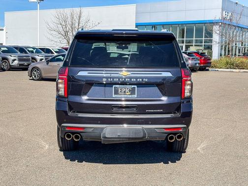 Dark Ash Metallic 2023 Chevrolet Suburban Premier