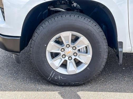 Summit White 2026 Chevrolet Silverado 1500 WT
