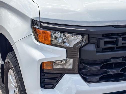 Summit White 2026 Chevrolet Silverado 1500 WT