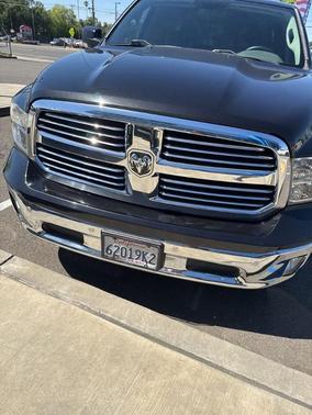 Brilliant Black Crystal Pearlcoat 2017 RAM 1500 Lone Star