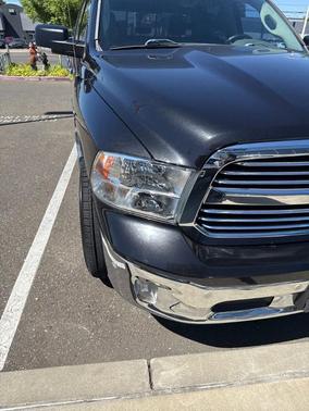 Brilliant Black Crystal Pearlcoat 2017 RAM 1500 Lone Star