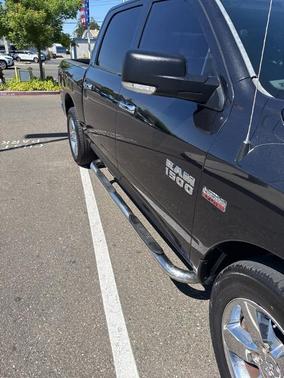 Brilliant Black Crystal Pearlcoat 2017 RAM 1500 Lone Star