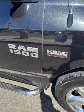 Brilliant Black Crystal Pearlcoat 2017 RAM 1500 Lone Star