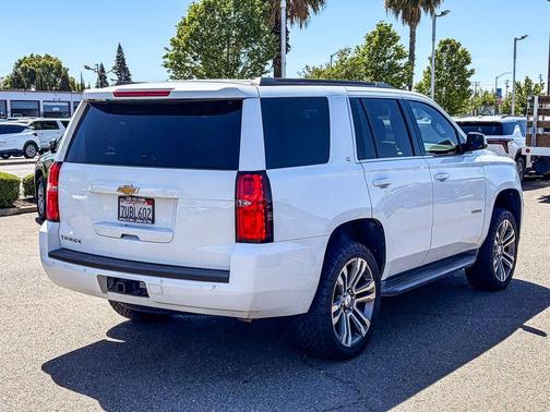 Summit White 2017 Chevrolet Tahoe LT