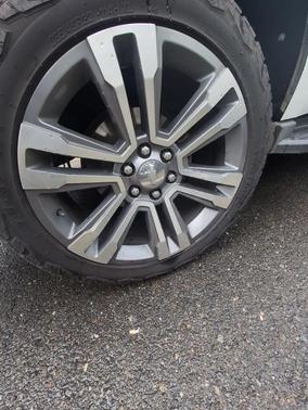 Summit White 2017 Chevrolet Tahoe LT