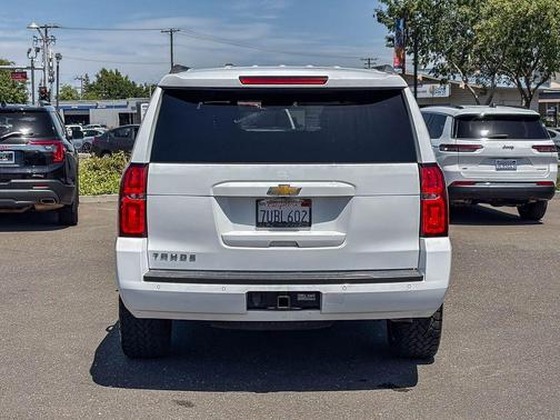 Summit White 2017 Chevrolet Tahoe LT