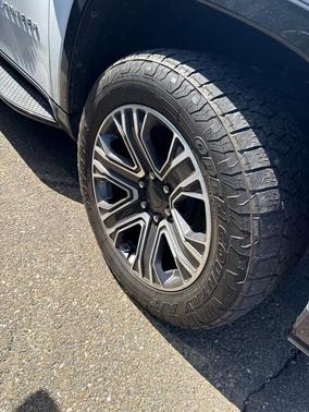 Bright White Clearcoat 2023 Jeep Wagoneer Base