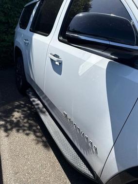 Bright White Clearcoat 2023 Jeep Wagoneer Base