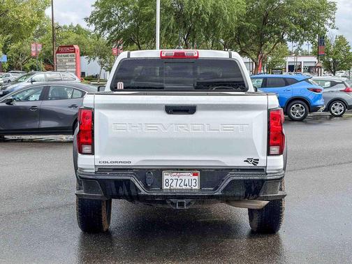 Summit White 2023 Chevrolet Colorado Trail Boss
