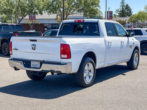 Bright White Clearcoat 2019 RAM 1500 Classic Big Horn