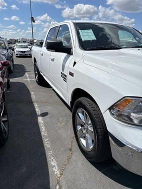 Bright White Clearcoat 2019 RAM 1500 Classic Big Horn