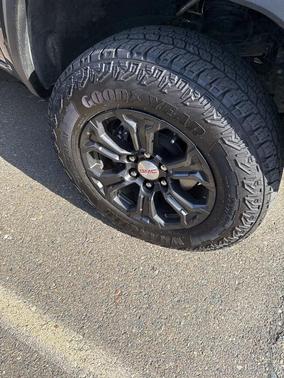 Deep Bronze Metallic 2024 GMC Canyon Elevation