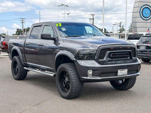 Granite Crystal Clearcoat Metallic 2017 RAM 1500 Express