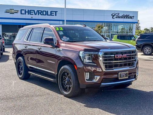Redwood Metallic 2022 GMC Yukon SLT