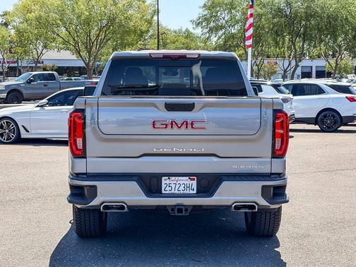 Sterling 2025 GMC Sierra 1500 Denali
