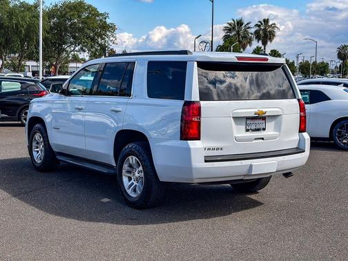 Summit White 2017 Chevrolet Tahoe LT