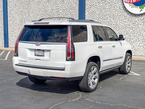 Crystal White Tri-Coat 2017 Cadillac Escalade Premium Luxury