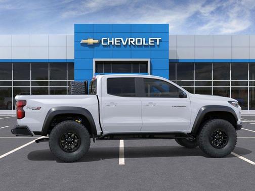 Summit White 2026 Chevrolet Colorado ZR2