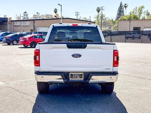 Oxford White 2021 Ford F-150 XLT