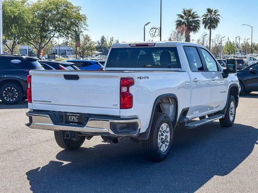 Summit White 2025 Chevrolet Silverado 2500 LT