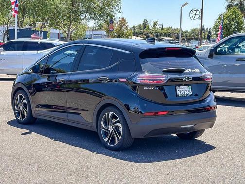 Mosaic Black Metallic 2023 Chevrolet Bolt EV 2LT