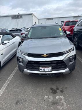 Sterling Gray Metallic 2023 Chevrolet Trailblazer LT