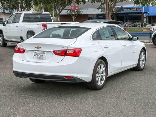 Summit White 2023 Chevrolet Malibu LT