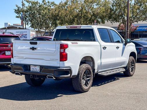 Summit White 2026 Chevrolet Silverado 1500 Custom Trail Boss