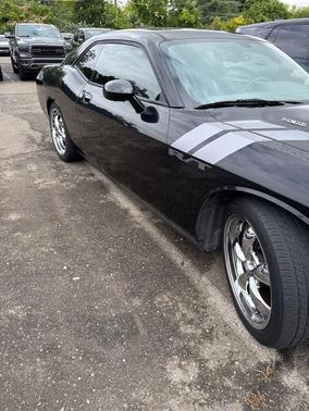 Brilliant Black Crystal Pearlcoat 2010 Dodge Challenger R/T