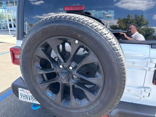 Bright White Clearcoat 2023 Jeep Wrangler 4xe Sahara