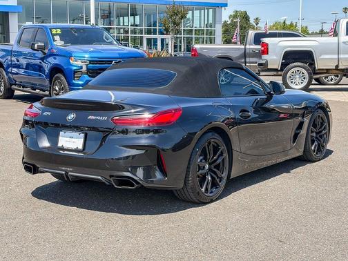 Black Sapphire Metallic 2020 BMW Z4 M40i