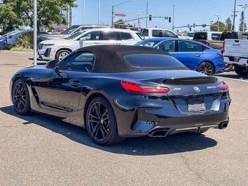 Black Sapphire Metallic 2020 BMW Z4 M40i