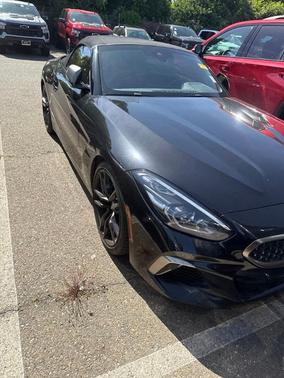 Black Sapphire Metallic 2020 BMW Z4 M40i